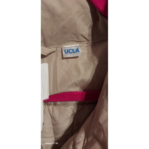 UCLA Bruins NCAA Puffer Vest H&M Size M Football Mens Beige Full Zipper College - Picture 7 of 9